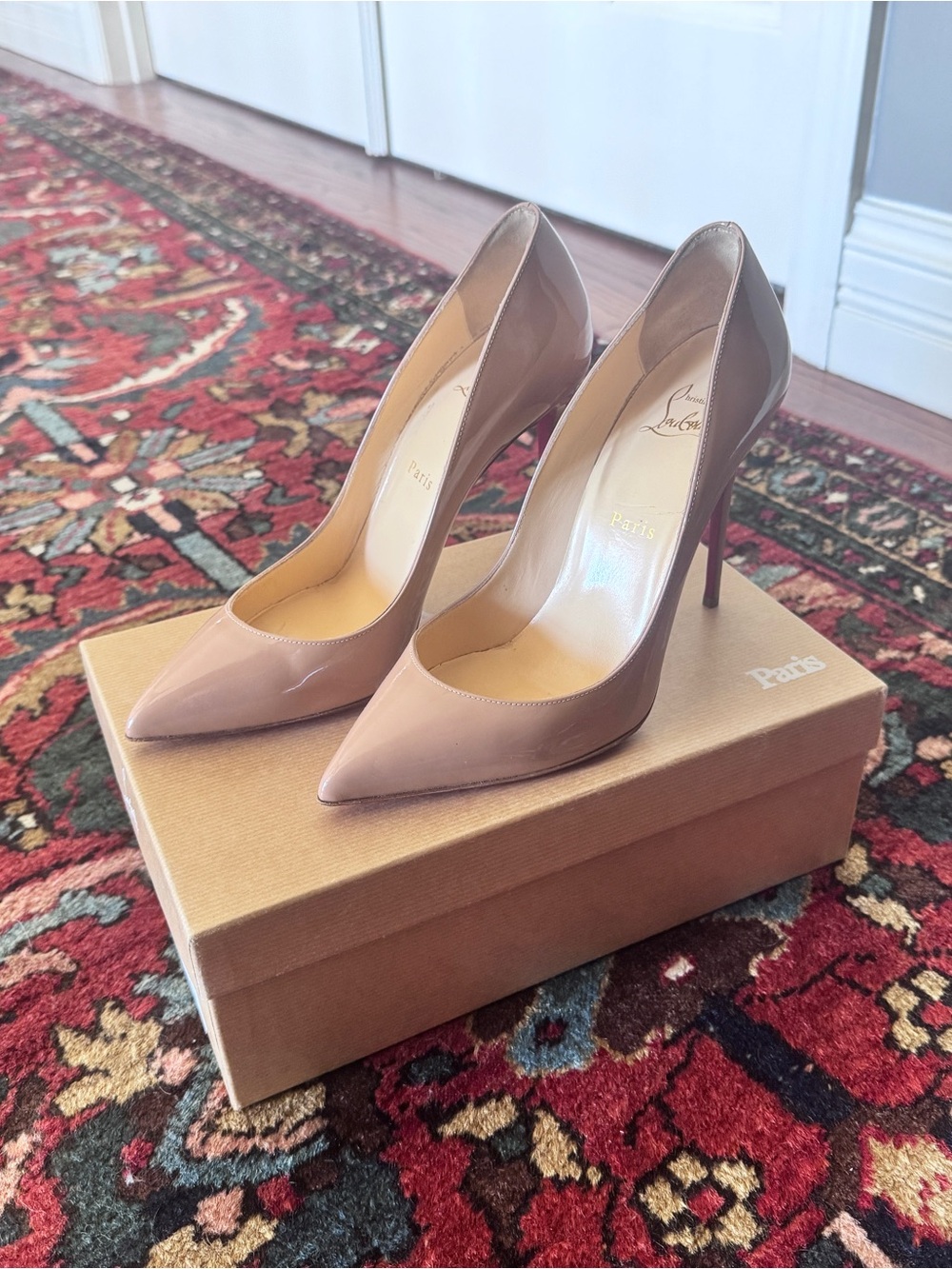 Christian Louboutin Patent Leather Stiletto Pumps in Nude Red Pointed Toe EU 39
